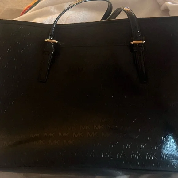 Michael Kors Black Textured Leather Tote 👜🖤. EUC! So beautiful!🤩 - Picture 6 of 7